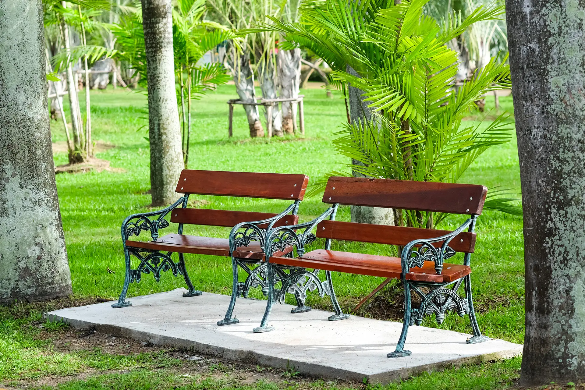 Open Gym Equipment Manufacturer Garden Benches Manufacturer